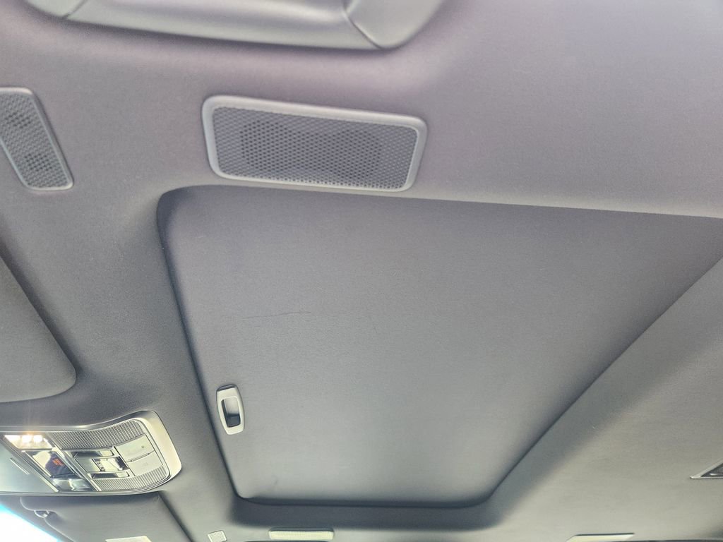 Used 2025 Lexus LX 600 4WD w/ Luxury Package image 27