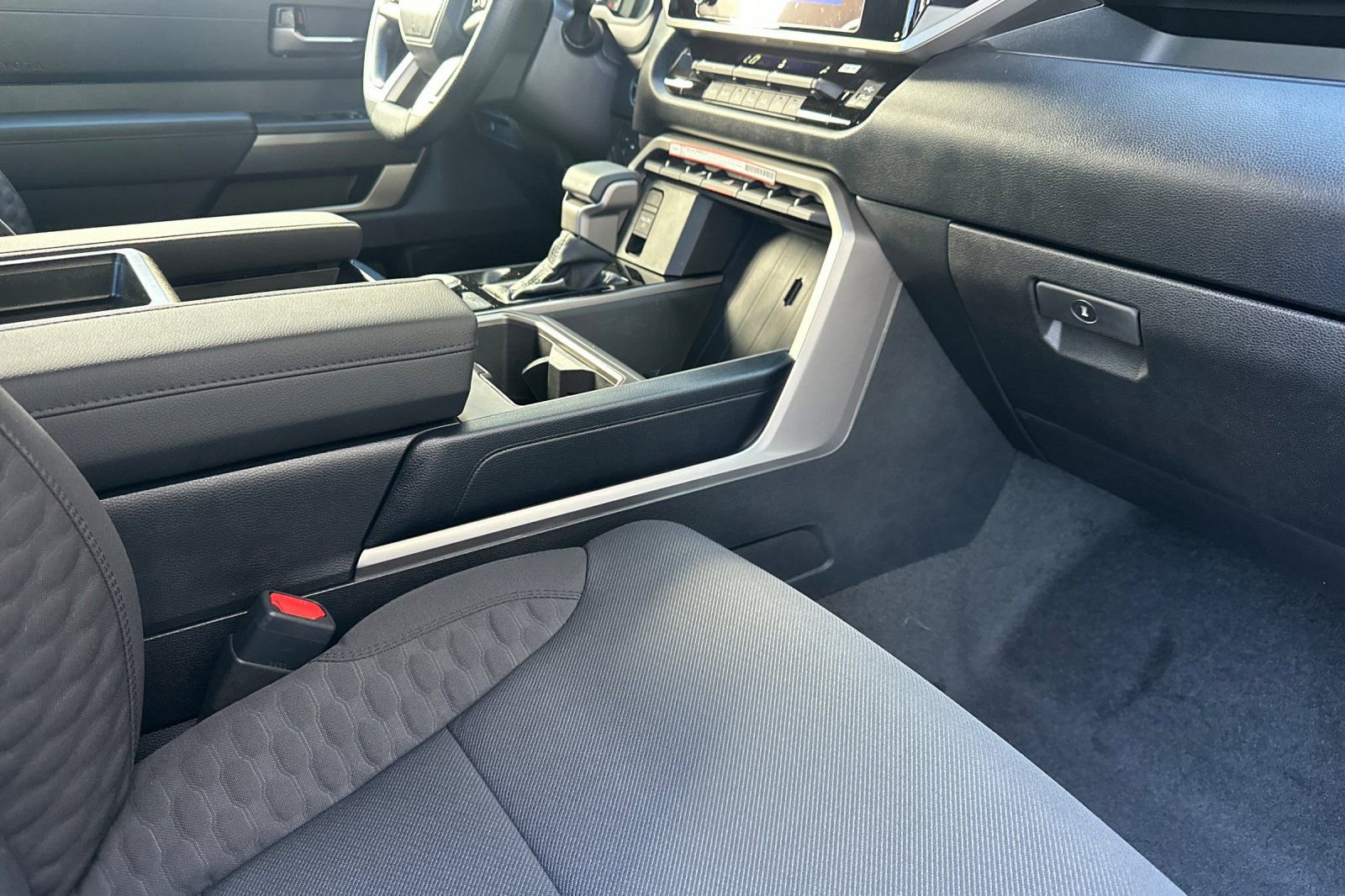 New 2026 Toyota Tundra SR5 AWD/4WD image 17