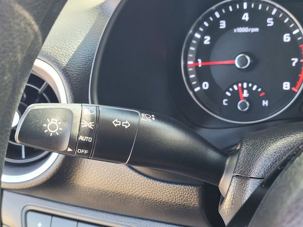 Used 2023 Kia Forte LXS image 13