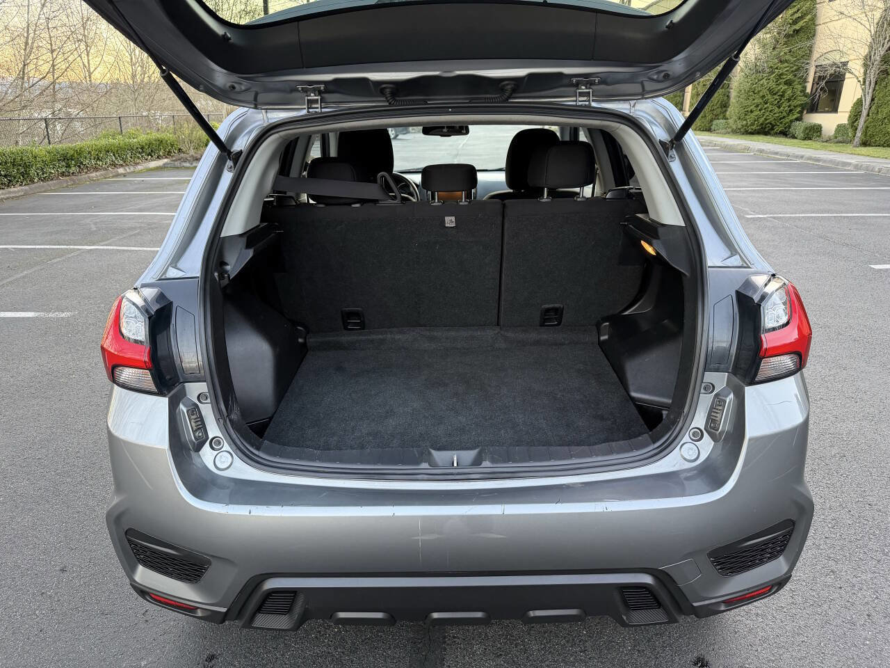 Used 2020 Mitsubishi Outlander Sport Black Edition image 7