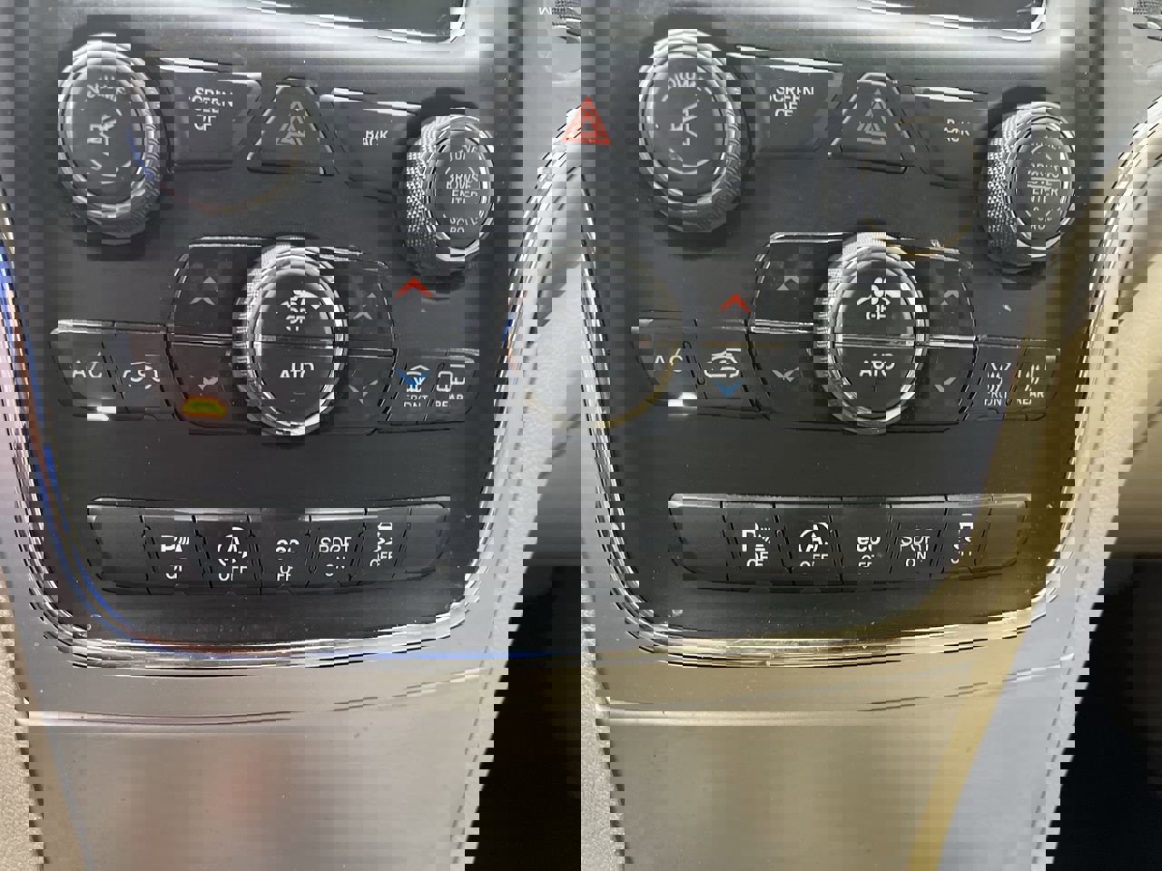 Used 2016 Jeep Grand Cherokee Laredo w/ Quick Order Package 23E image 21