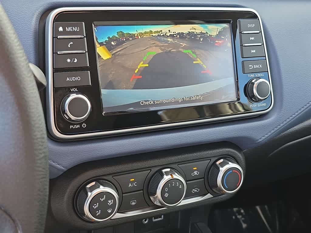 Used 2024 Nissan Versa SV FWD image 20