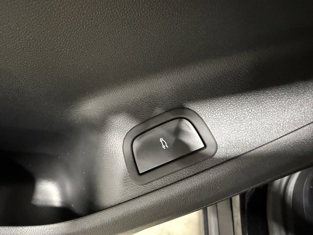 New 2026 Chevrolet Traverse LT w/ Driver Confidence Package image 9