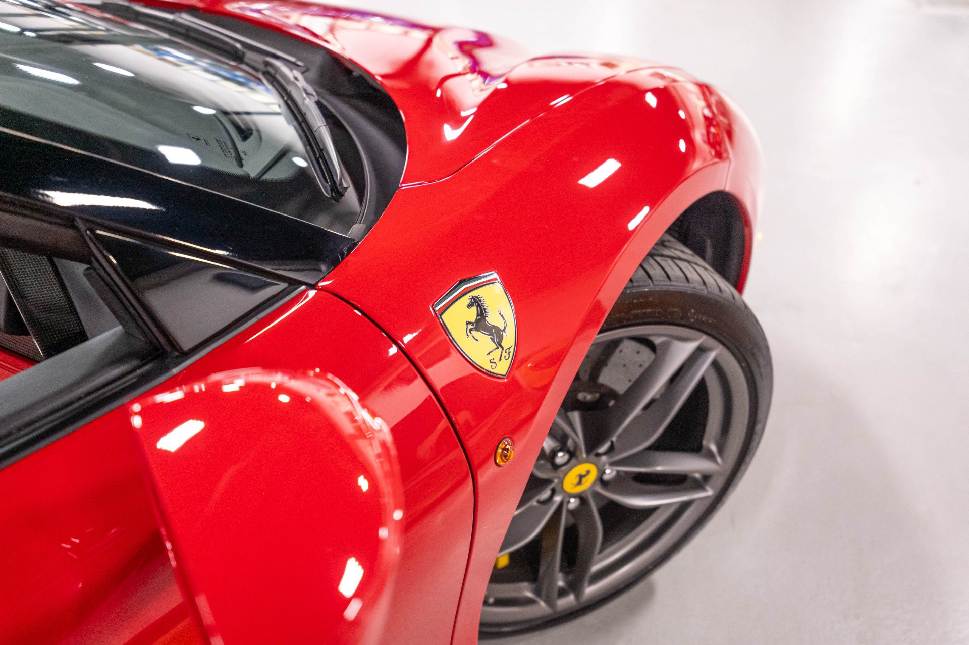 Used 2018 Ferrari 488 Spider RWD image 70