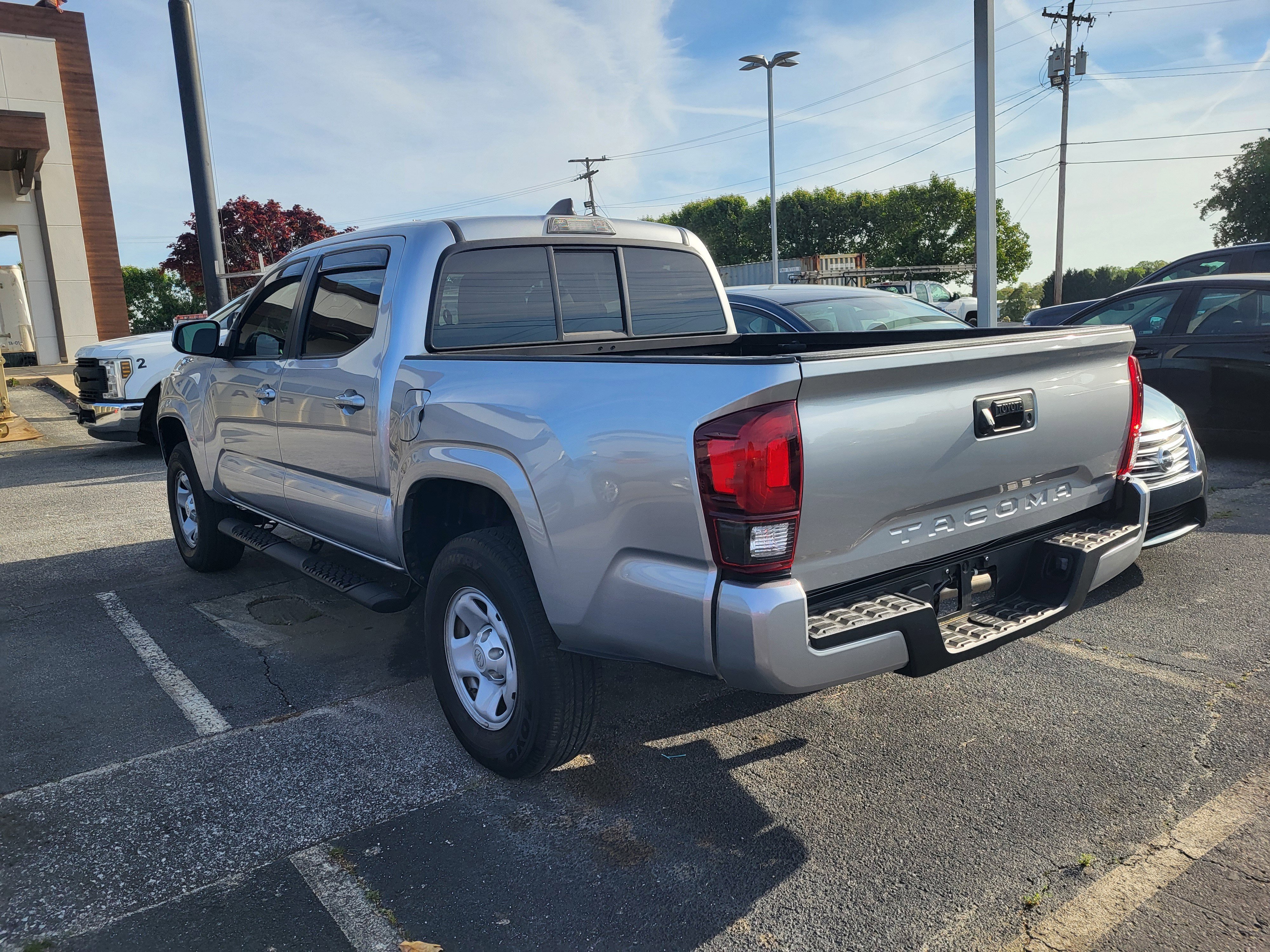 Used 2022 Toyota Tacoma SR w/ SR Convenience Package image 6