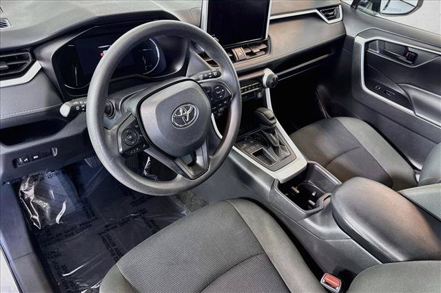 Used 2024 Toyota RAV4 LE FWD image 9