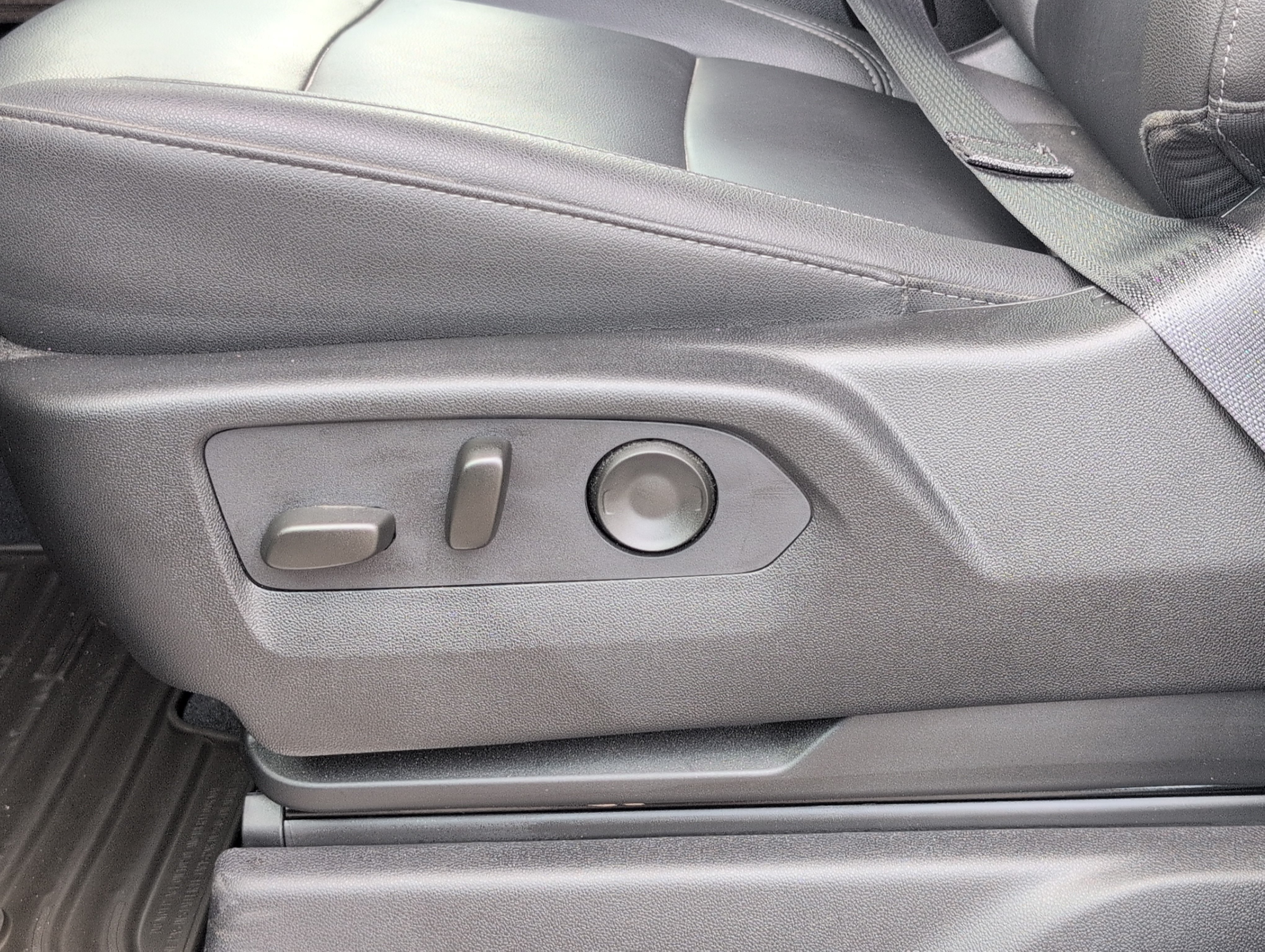 Used 2024 Chevrolet Silverado 3500 LT w/ All Star Edition RWD image 14