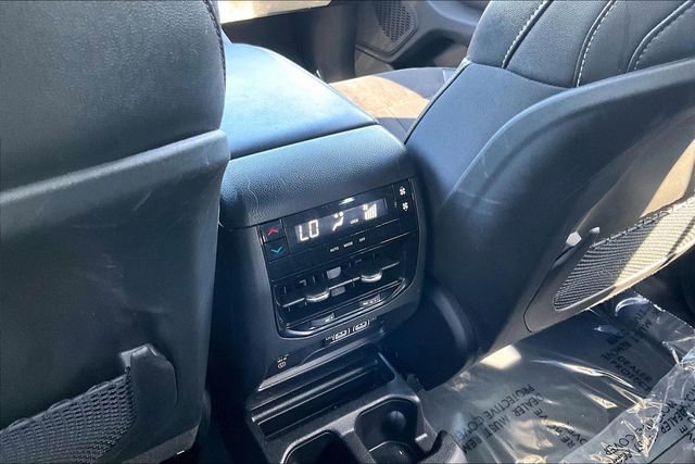 Used 2023 Jeep Grand Cherokee L Laredo AWD/4WD image 33