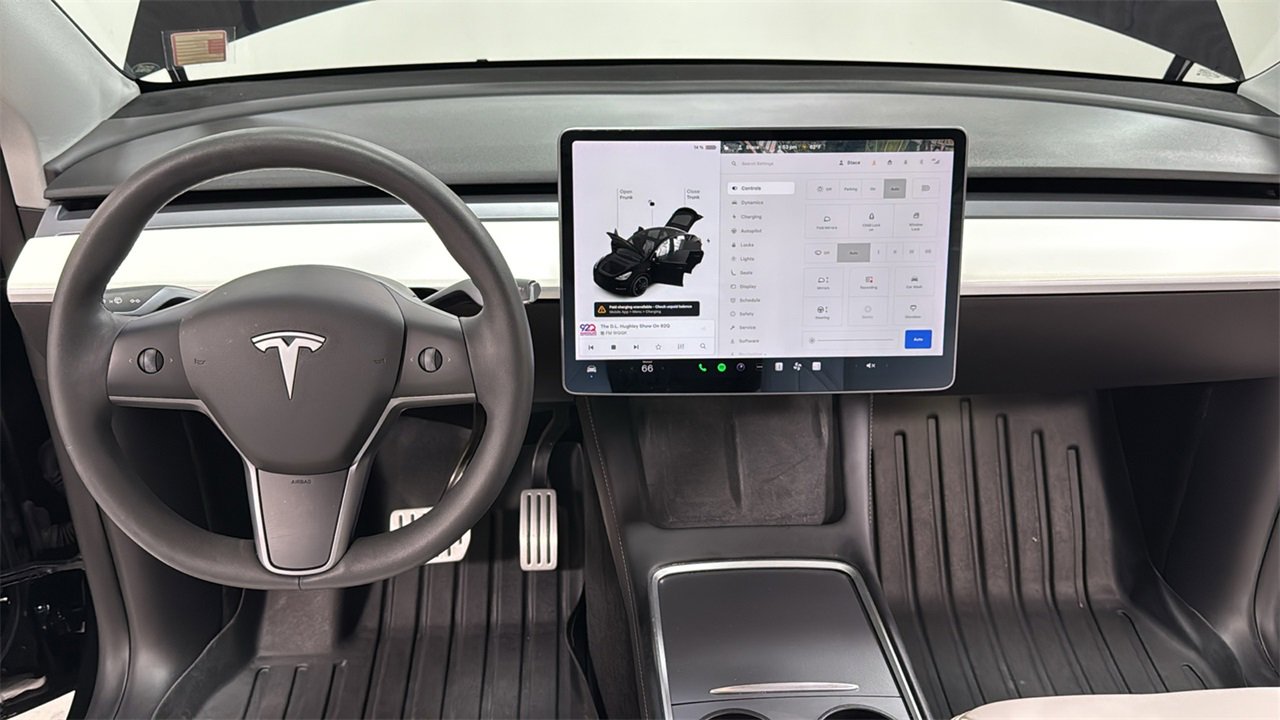 Used 2022 Tesla Model Y Performance image 9