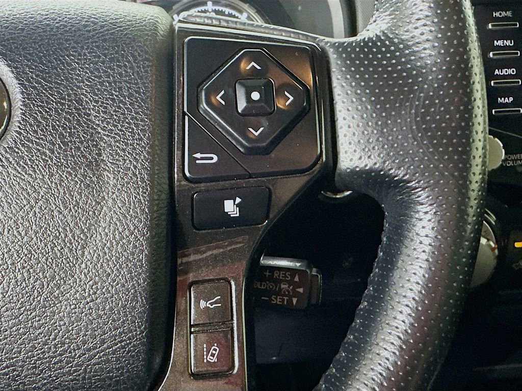 Used 2024 Toyota 4Runner TRD Off-Road Premium AWD/4WD image 23