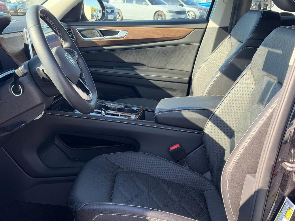 Used 2024 Volkswagen Atlas SE FWD image 5