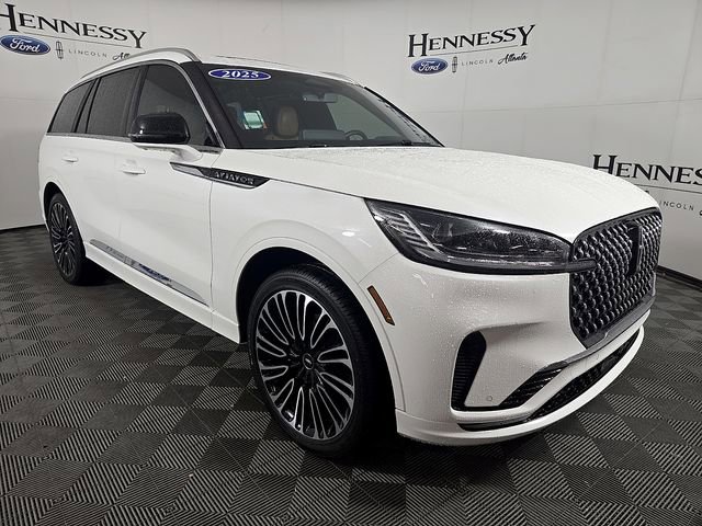 Used 2025 Lincoln Aviator Black Label AWD/4WD image 4