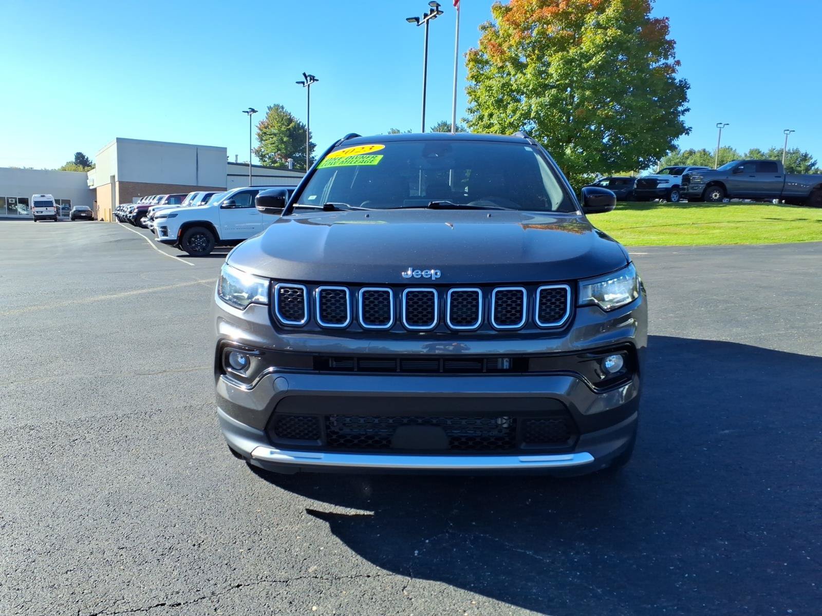 Certified 2023 Jeep Compass Limited AWD/4WD image 2