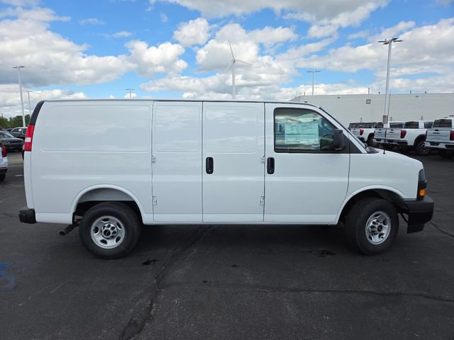 New 2026 GMC Savana 2500 w/ Driver Convenience Package RWD image 17