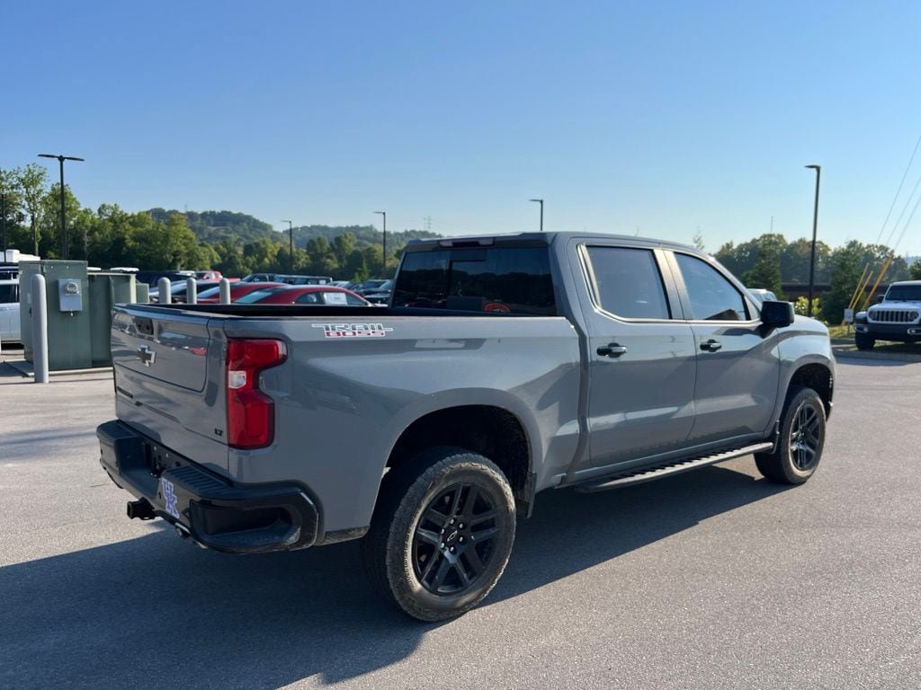 Used 2024 Chevrolet Silverado 1500 LT Trail Boss w/ Convenience Package II AWD/4WD image 4