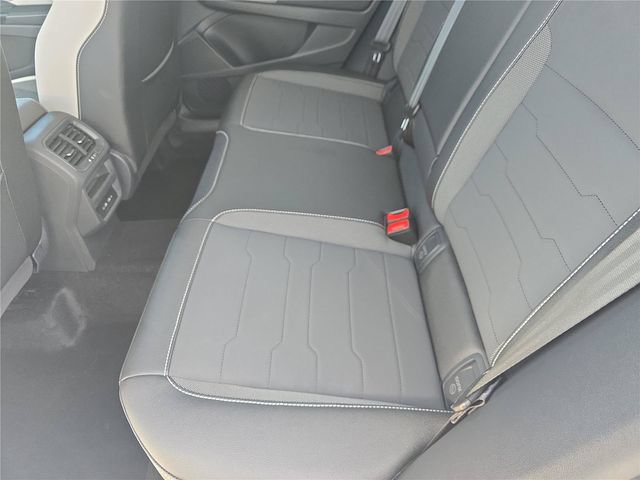 Used 2026 Volkswagen Taos SE FWD image 10