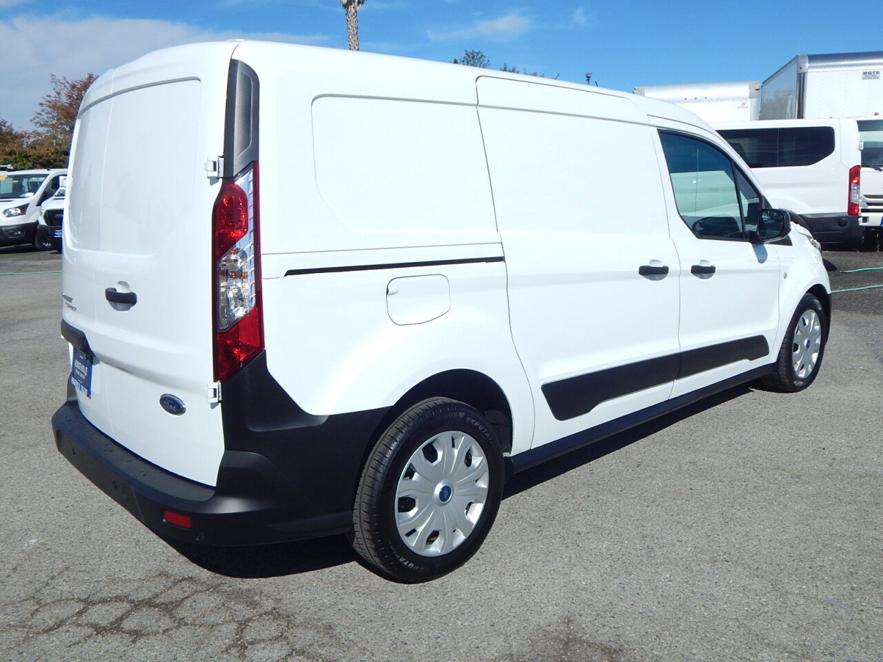 Used 2023 Ford Transit Connect XL FWD image 8