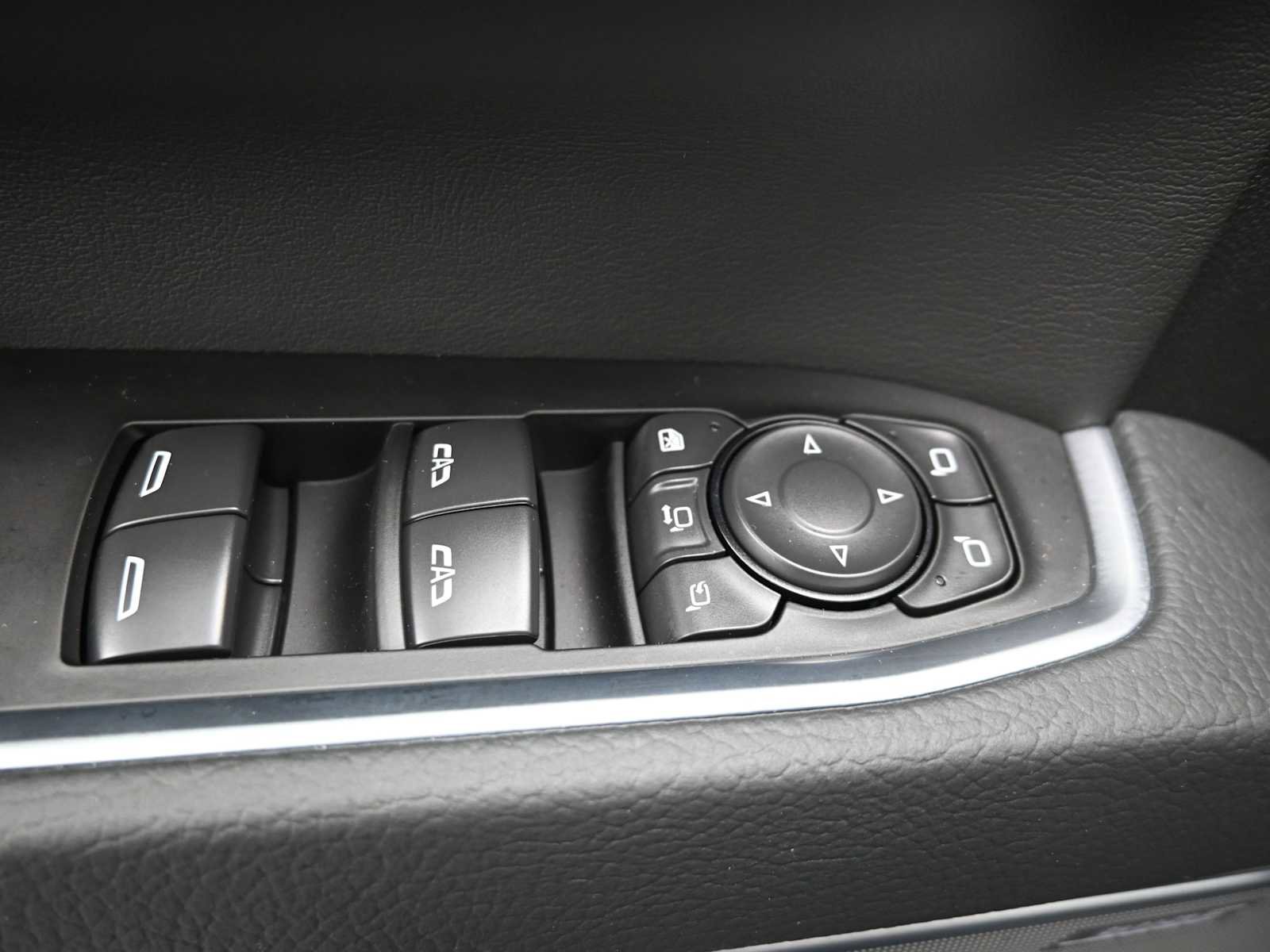 New 2026 GMC Sierra 2500 Denali w/ Denali Reserve Package image 8