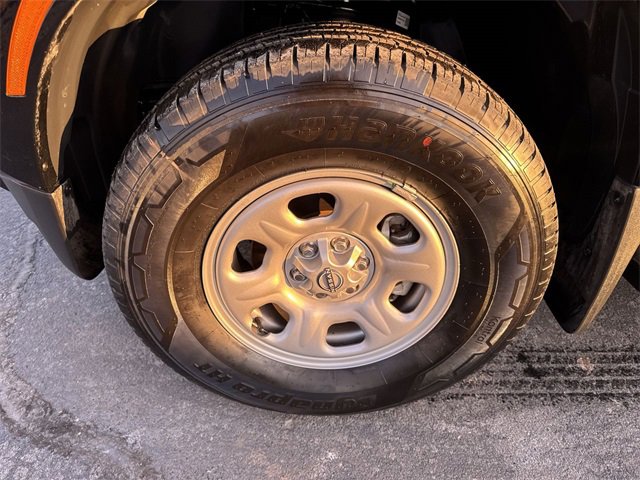 Used 2022 Nissan Frontier S w/ Technology Package image 31