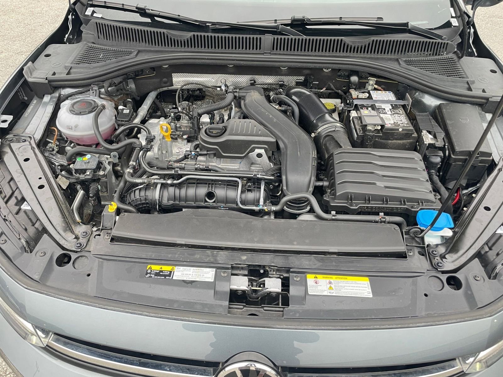 Used 2025 Volkswagen Jetta SE image 32