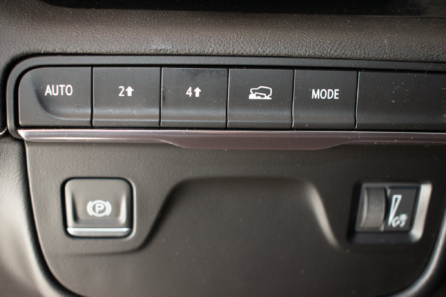 Used 2024 Cadillac Escalade Premium Luxury w/ LPO, Floor Liner Package AWD/4WD image 38