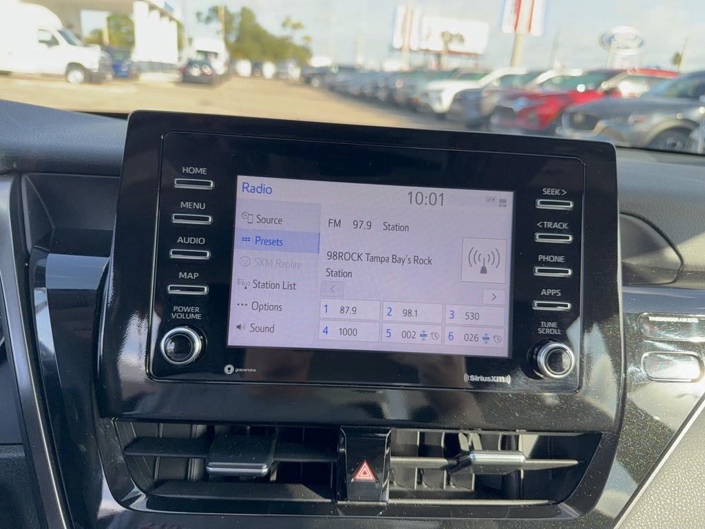 Used 2023 Toyota Camry SE image 18