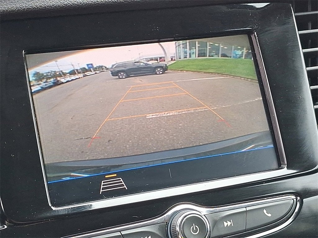 Used 2022 Buick Encore Preferred w/ Safety Package image 18