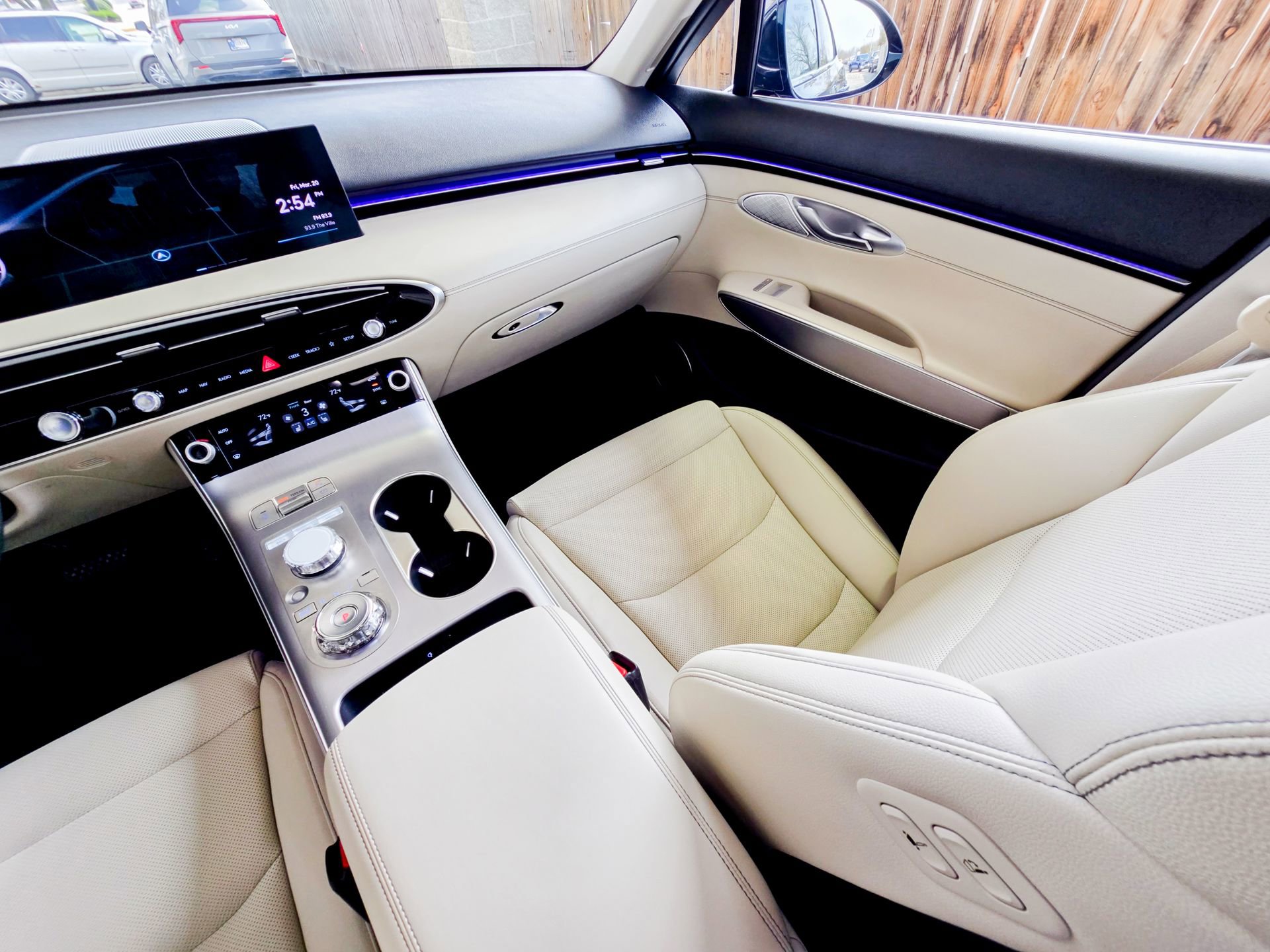 Used 2026 Genesis GV70 2.5T Select image 45