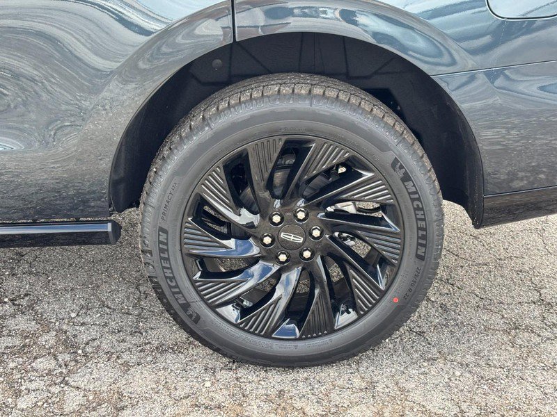 New 2026 Lincoln Navigator Reserve AWD/4WD image 9