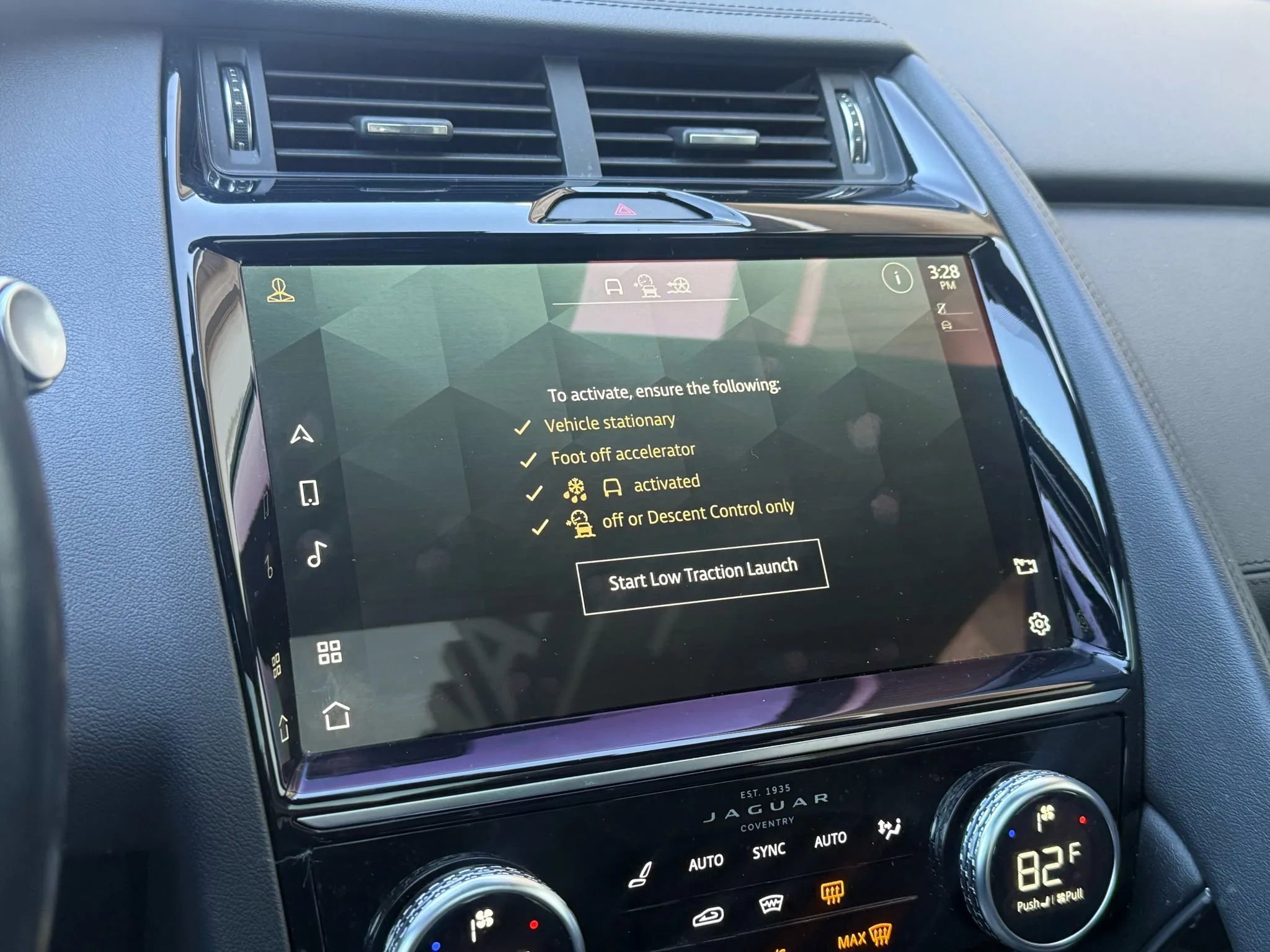 Used 2021 Jaguar E-PACE SE image 29