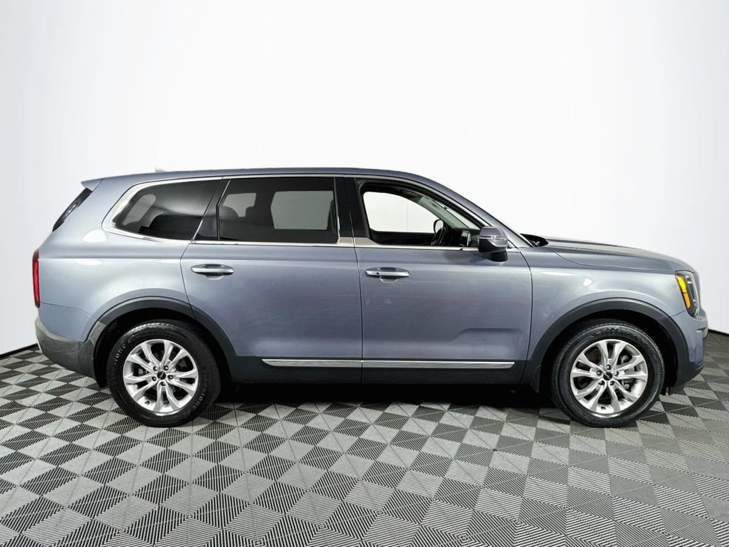 Used 2022 Kia Telluride LX AWD/4WD image 8
