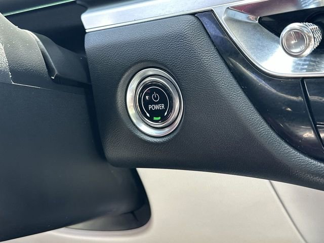 Certified 2024 Cadillac Lyriq Luxury AWD/4WD image 17