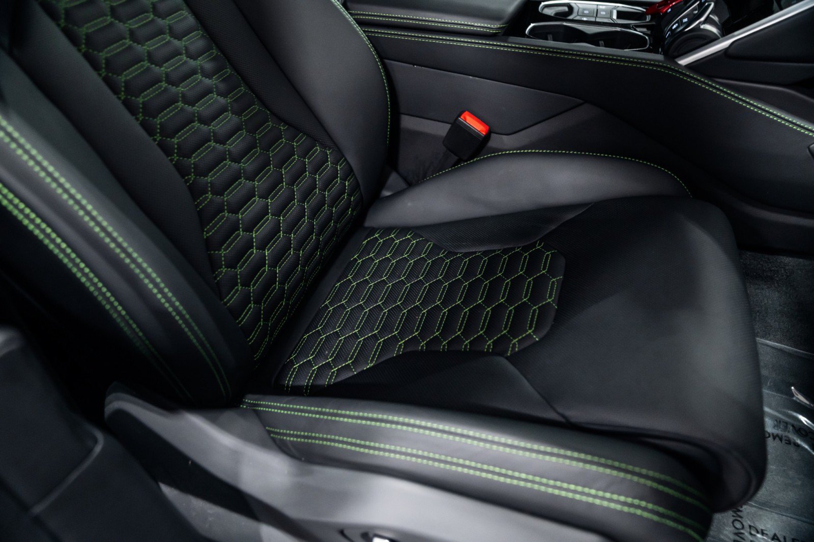 Used 2023 Lamborghini Urus S AWD/4WD image 25