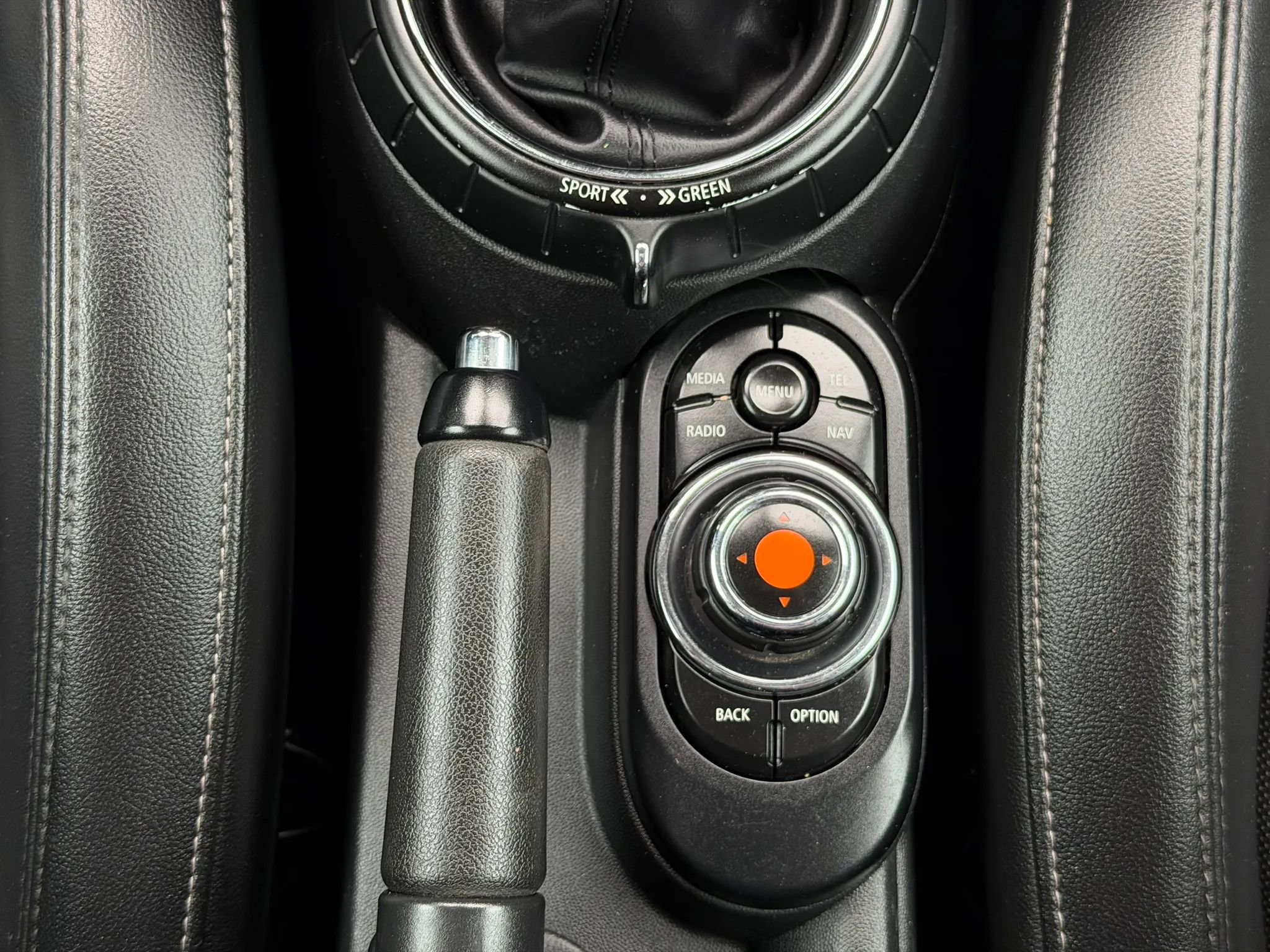 Used 2015 MINI Cooper S image 31