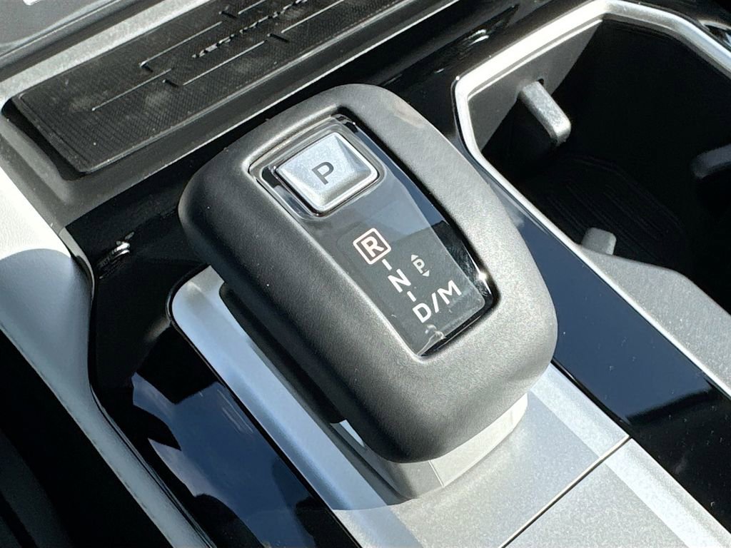 Used 2025 Mitsubishi Outlander SEL image 18