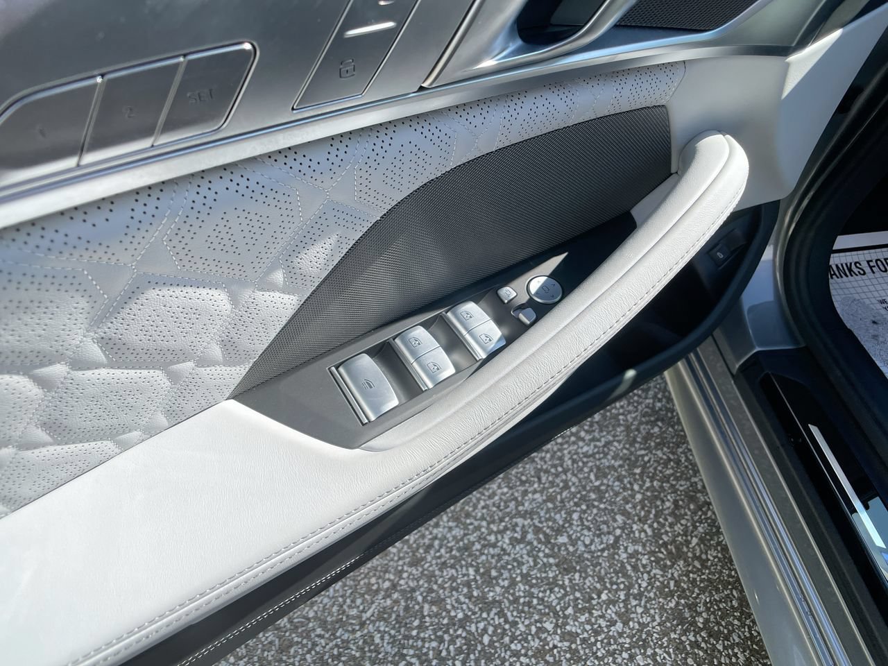 Used 2025 BMW M8 Competition AWD/4WD image 14