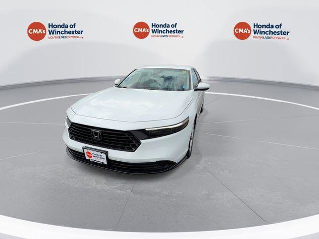 Certified 2025 Honda Accord LX image 4