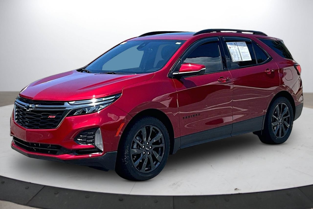 Used 2023 Chevrolet Equinox RS w/ RS Leather Package FWD image 4