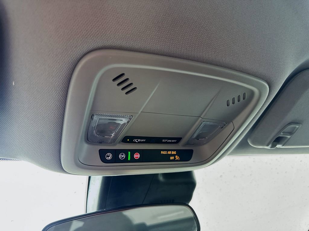 Used 2023 Chevrolet Malibu LT image 32