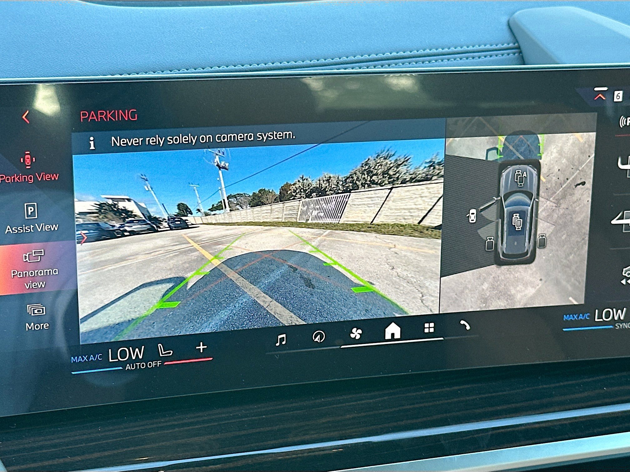 New 2026 BMW X5 sDrive40i w/ Premium Package image 12