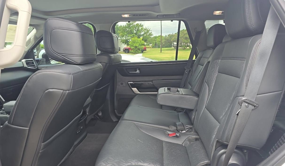 Used 2024 Toyota Sequoia Limited w/ Tow Technology Package AWD/4WD image 11