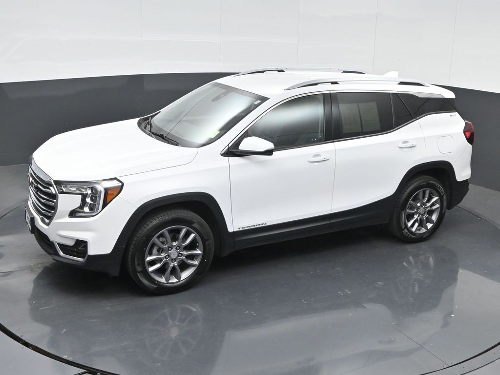 Used 2024 GMC Terrain SLT image 44