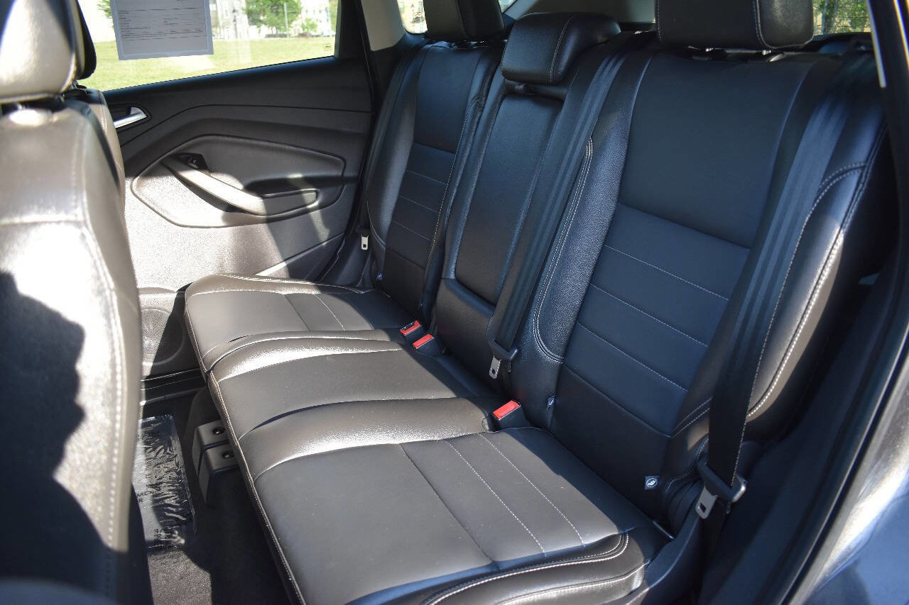 Used 2016 Ford Escape Titanium image 14