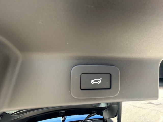 New 2025 Jaguar F-PACE R-Dynamic S image 20