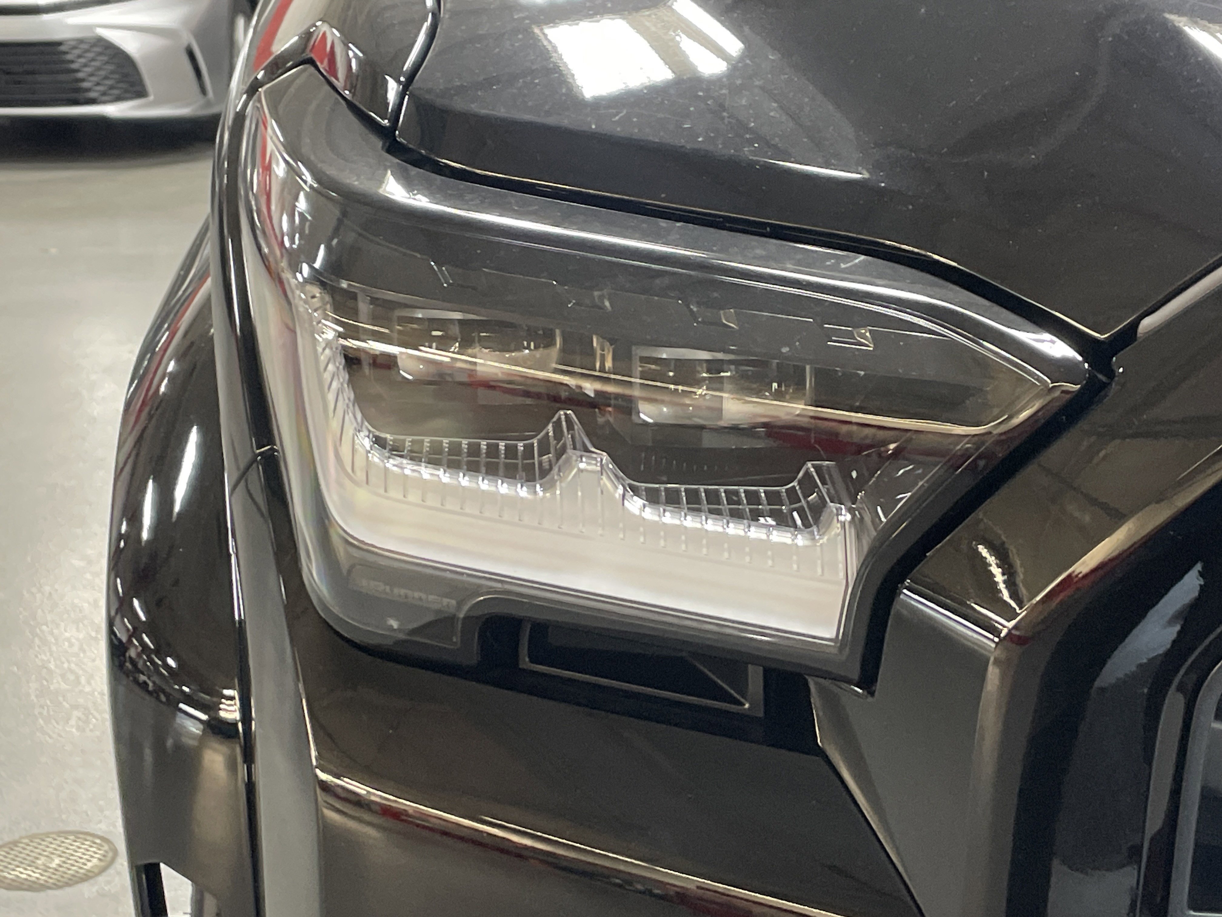 Used 2025 Toyota 4Runner Limited image 5