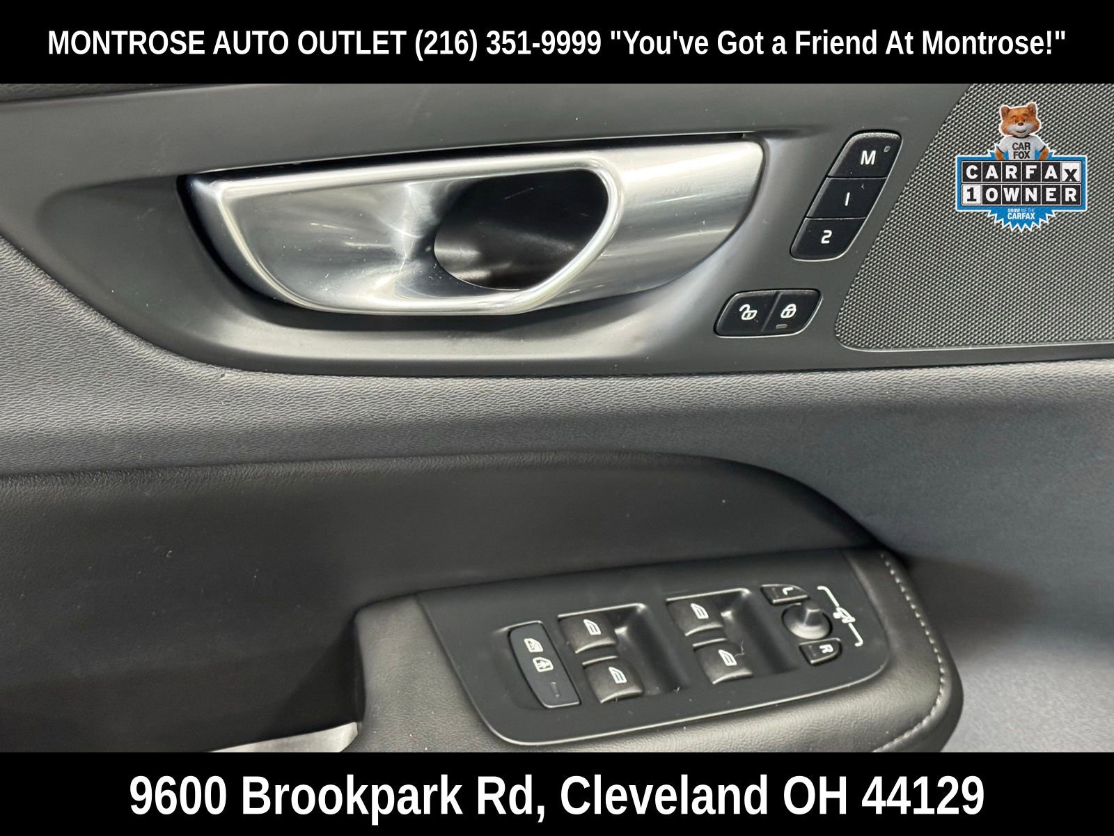 Used 2025 Volvo V60 B5 Cross Country Plus image 12