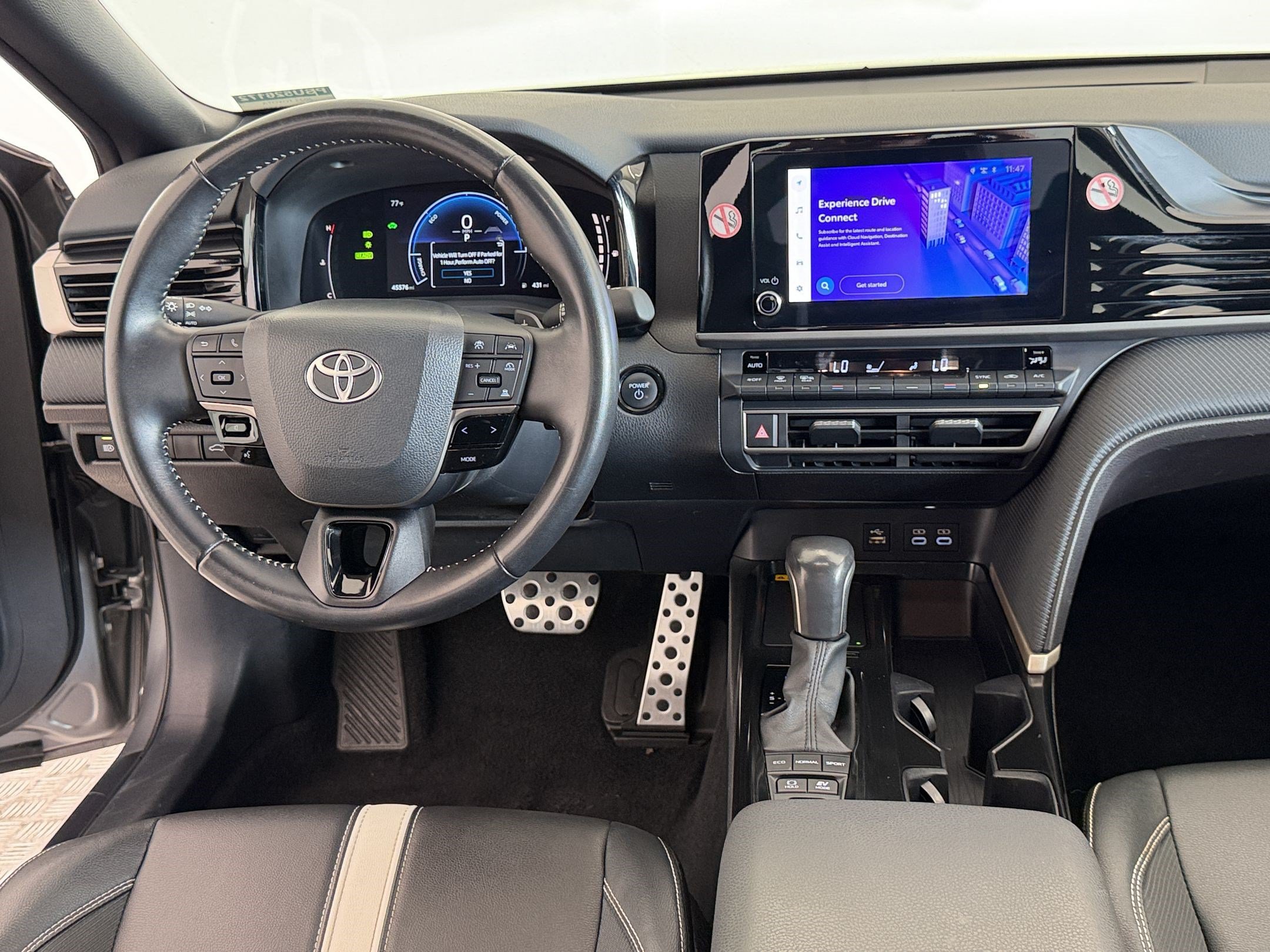 Used 2025 Toyota Camry SE FWD image 28