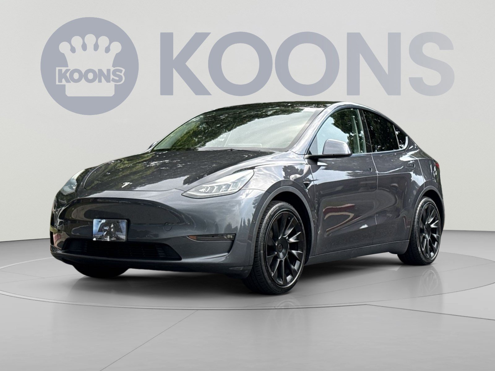 Used 2021 Tesla Model Y Long Range AWD/4WD image 1