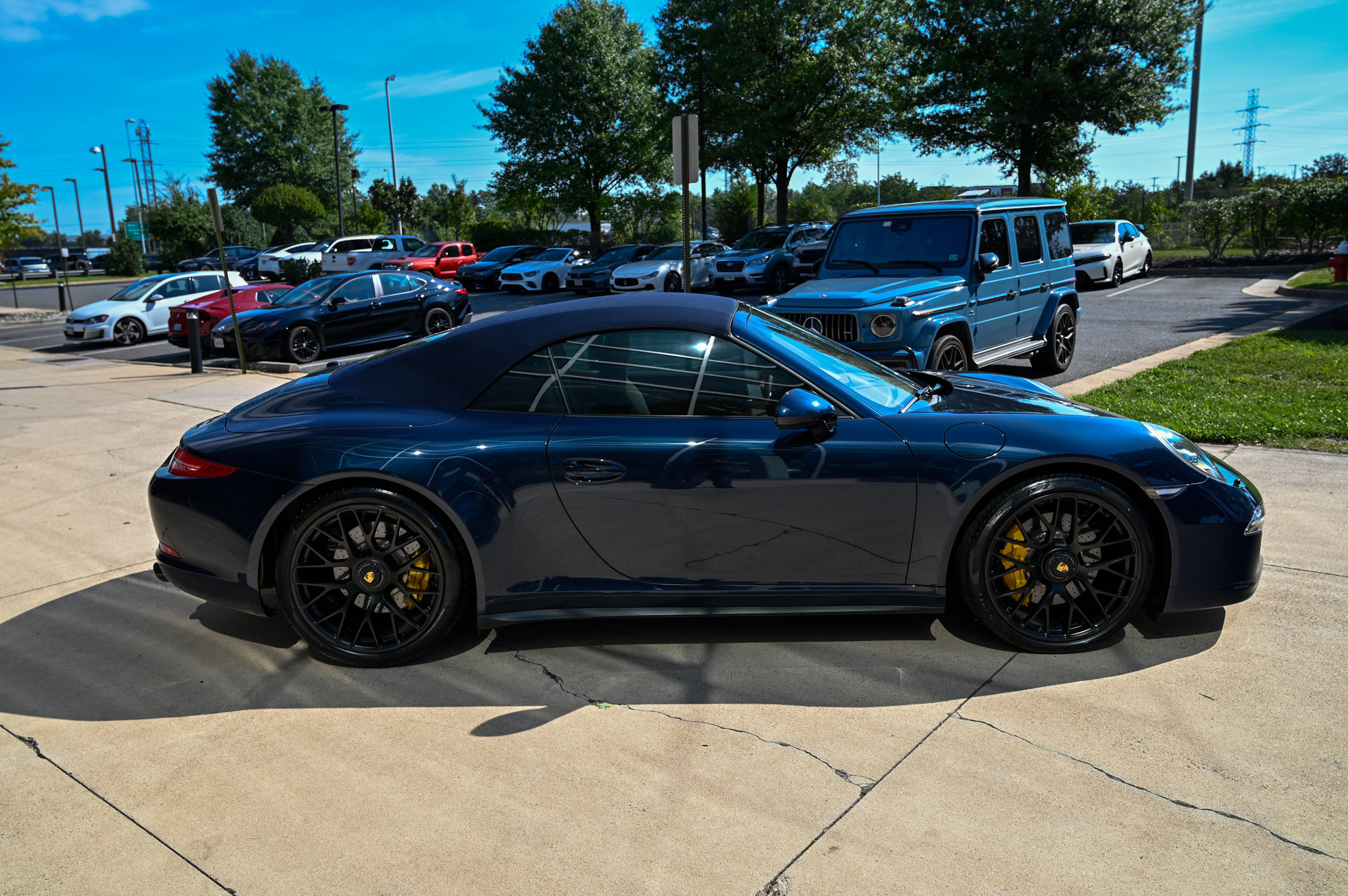 Used 2016 Porsche 911 Carrera GTS RWD image 4
