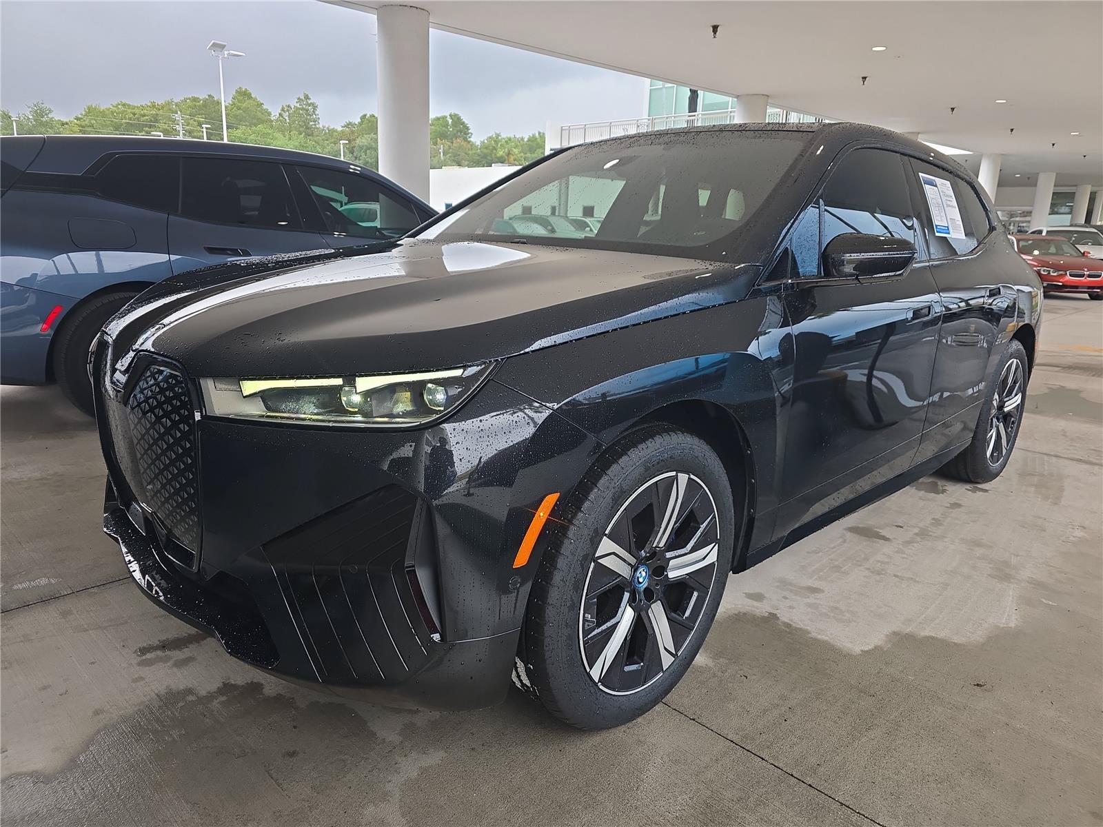 Certified 2024 BMW iX xDrive50 w/ Sport Package AWD/4WD image 6